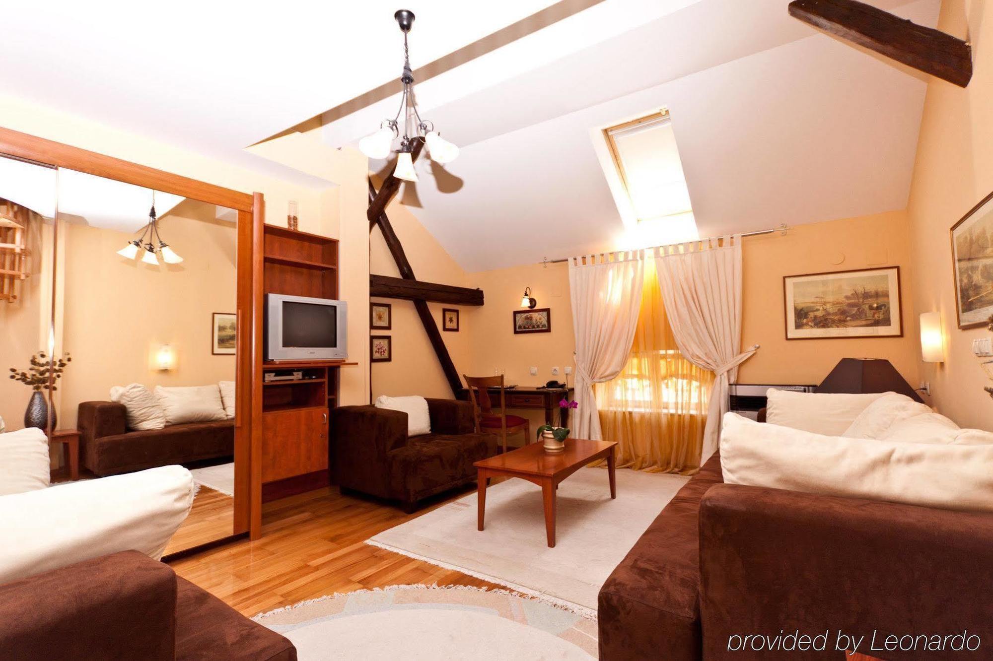 Hotel Livadic Самобор Номер фото